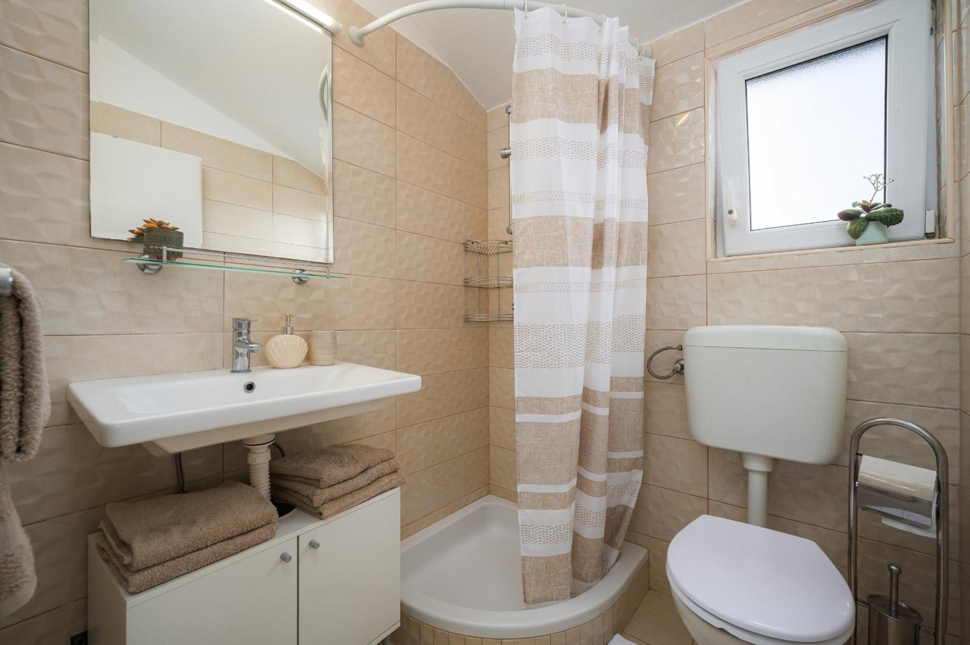Charming Apartments Rose 1&2 With Pool Poreč Exterior foto
