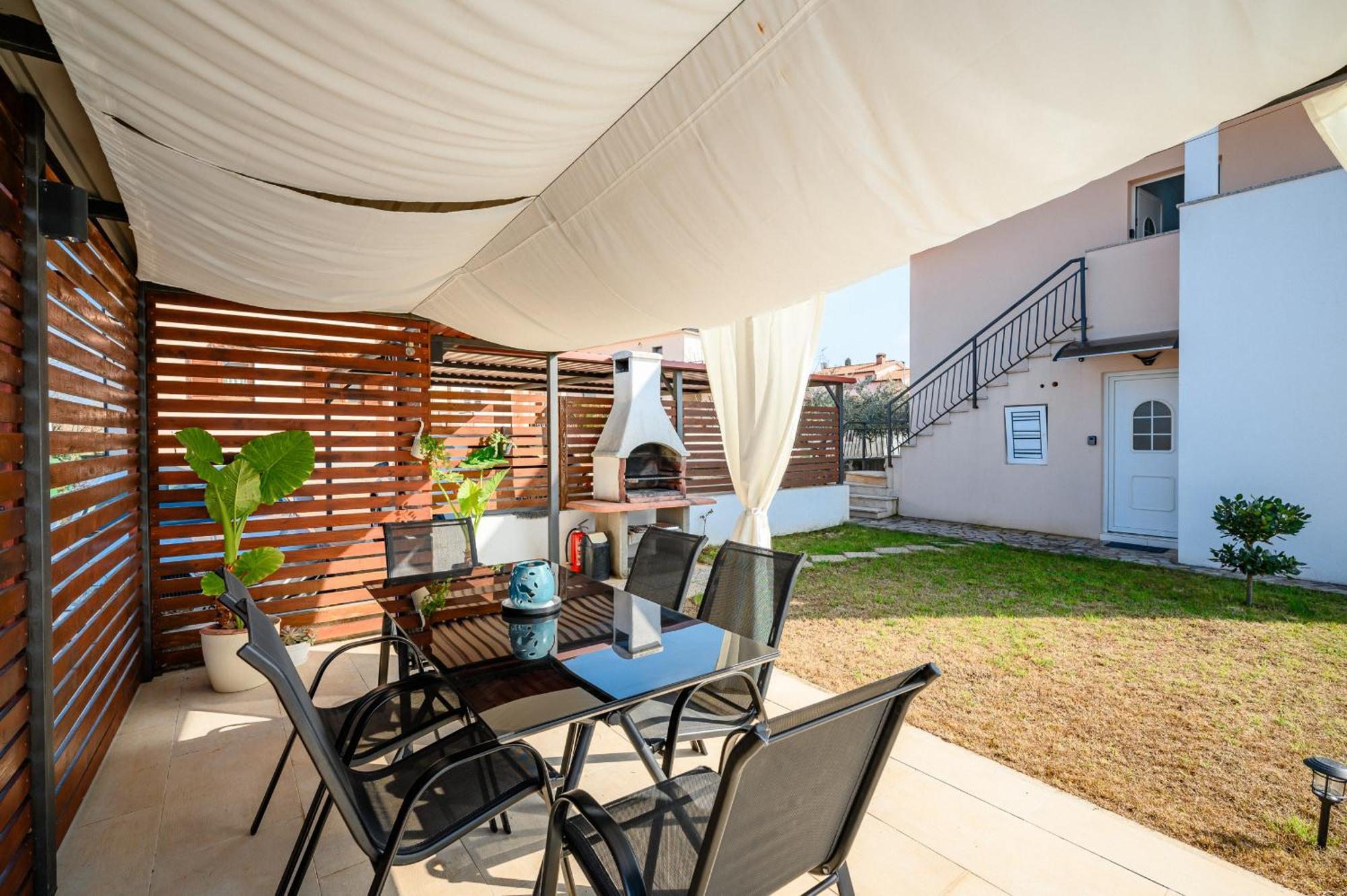 Charming Apartments Rose 1&2 With Pool Poreč Exterior foto