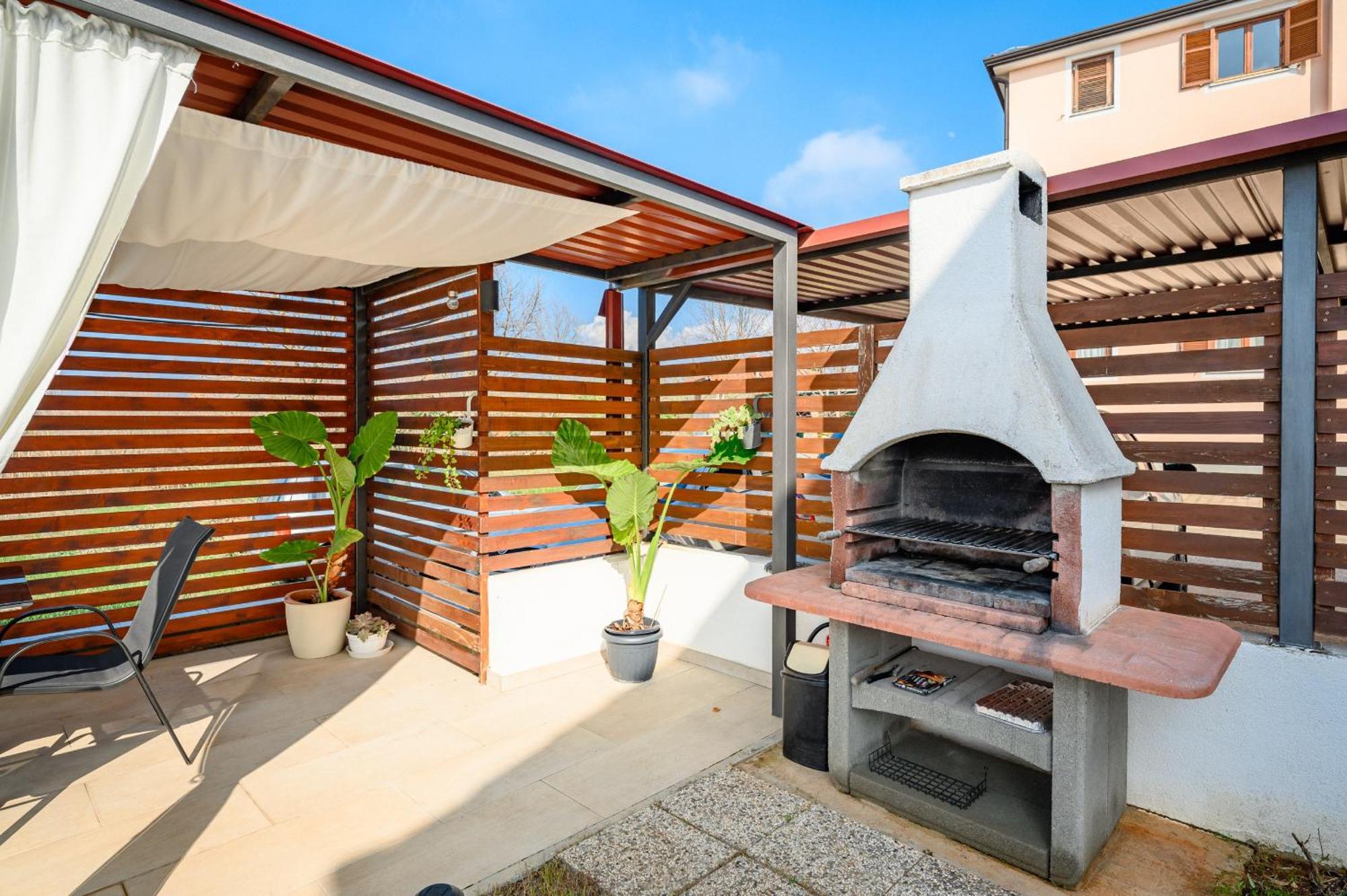 Charming Apartments Rose 1&2 With Pool Poreč Exterior foto